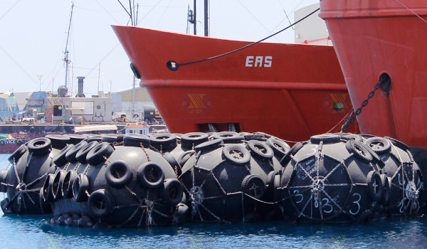 defensa neumática para barco